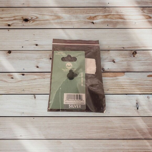 Disney Parks Mickey Mouse Dressed As Santa Christmas Enamel Pin‎ Pre-Owned - Picture 7 of 7